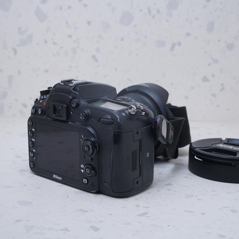 Nikon D7200 + 8-15mm - USADO 5