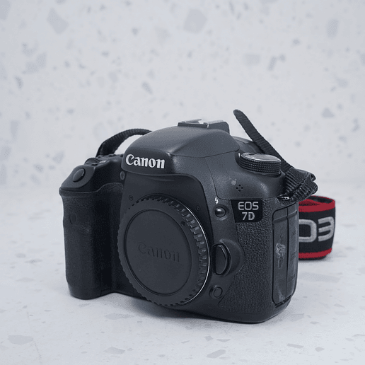 Canon EOS 7D (Body) - USADO 3