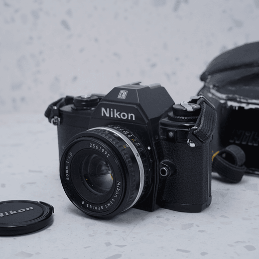 Nikon EM + 50mm - USADO 2