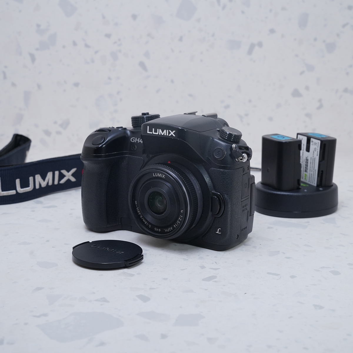 Panasonic Lumix GH4 - USADO