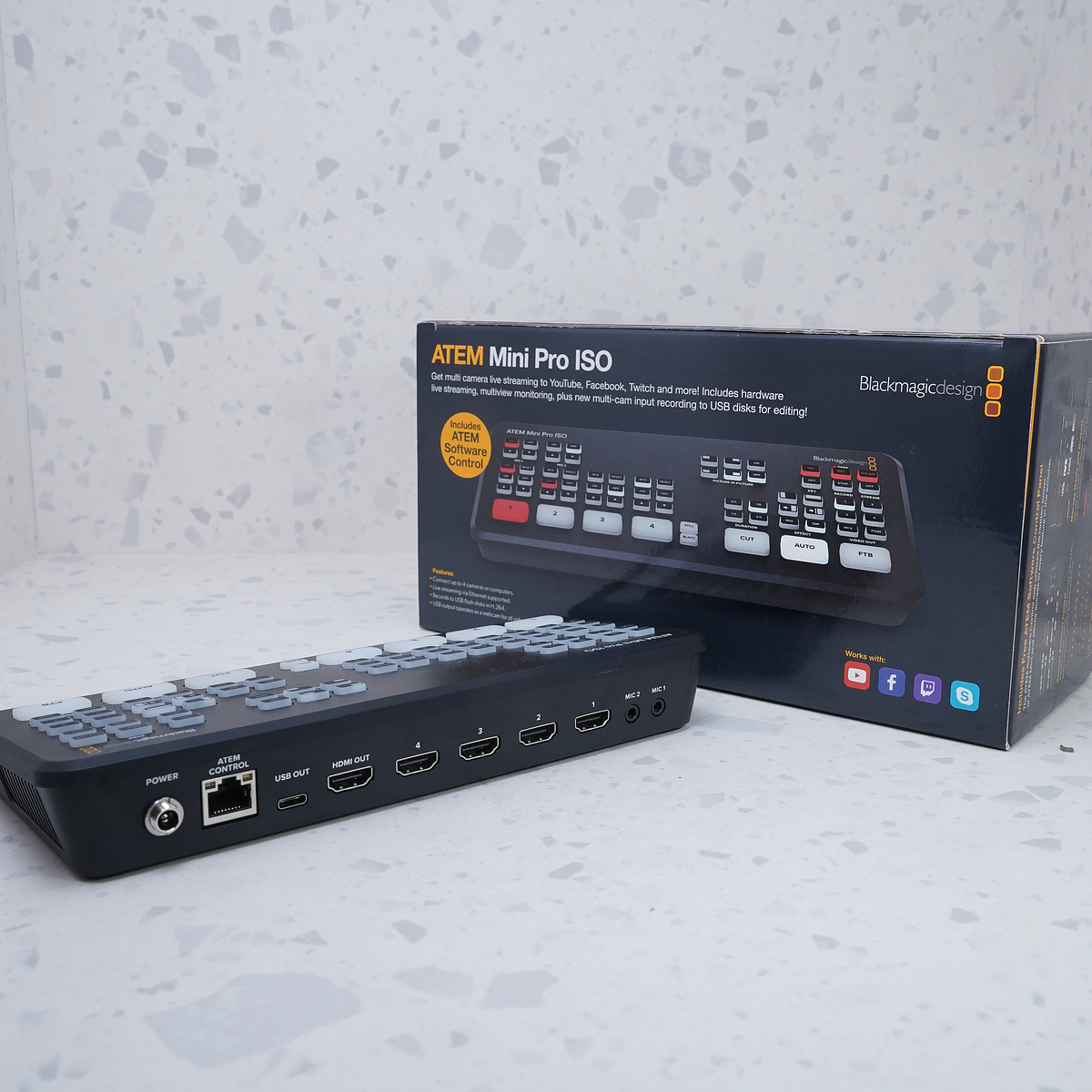 BLACKMAGIC DESIGN ATEM MINI PRO ISO MIXER 4 HDMI LIVE STREAM