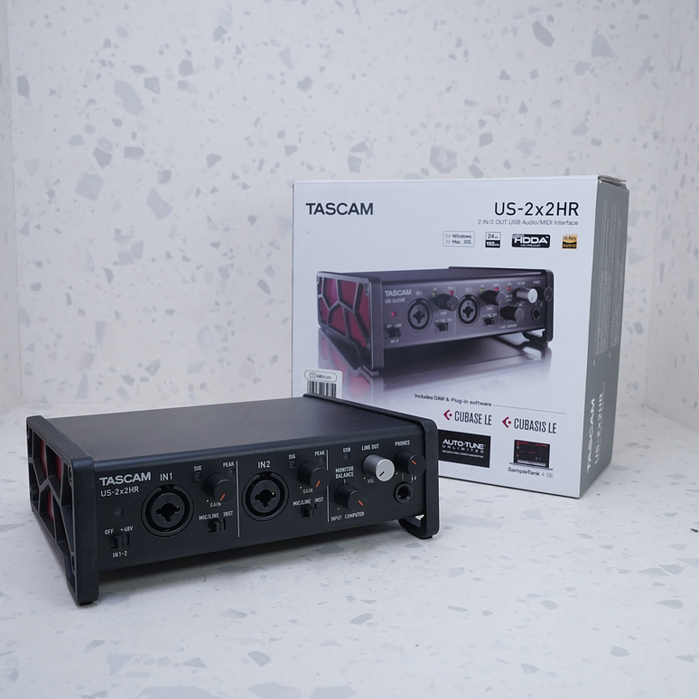 Interfaz de audio/MIDI USB-C de TASCAM US-2x2HR - USADO 2