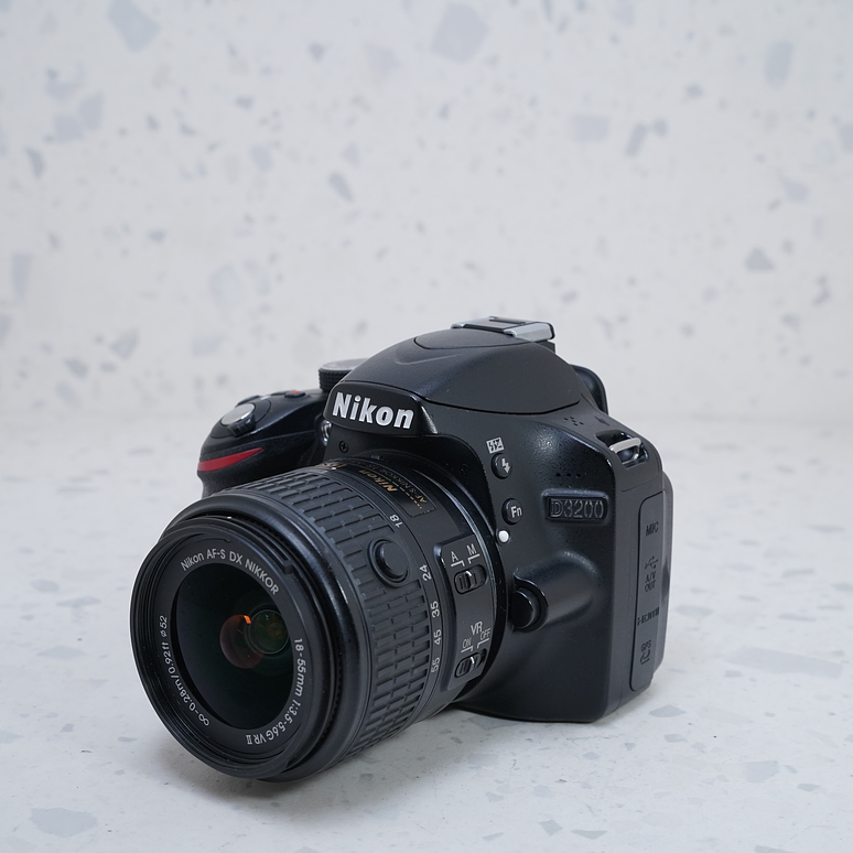 Nikon D3200 +  18-55mm - USADO 3