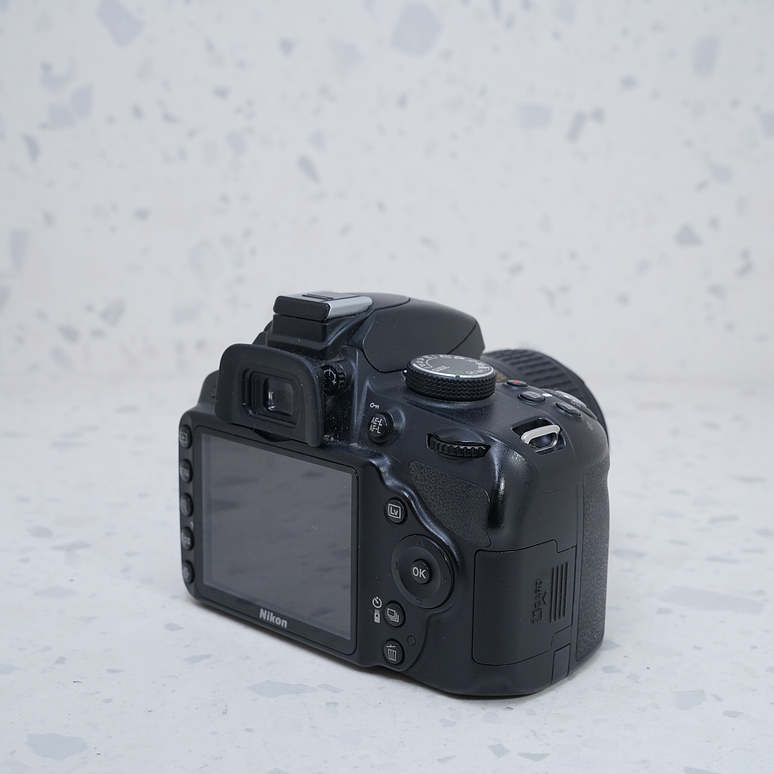 Nikon D3200 +  18-55mm - USADO 5