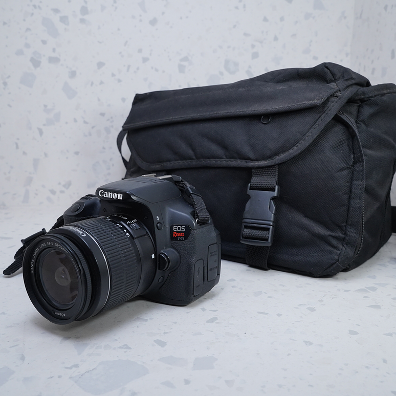 Canon EOS Rebel T4i con lente EF-S 18-55mm - USADO 2