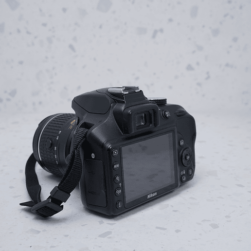 Nikon D3400 + Lente 18-55mm - USADO 3