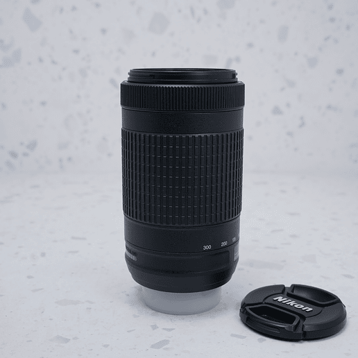 Nikon AF-P DX NIKKOR 70-300mm f/4.5-6.3G ED VR - USADO 3