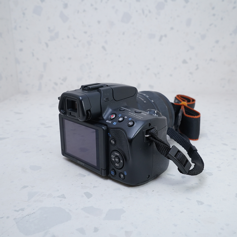 Sony A37 + 18-55 mm - USADO  4