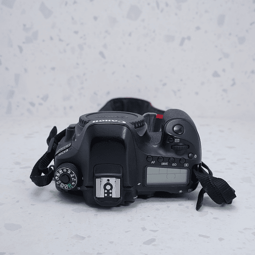 Canon EOS 80D (Body) - USADO 6