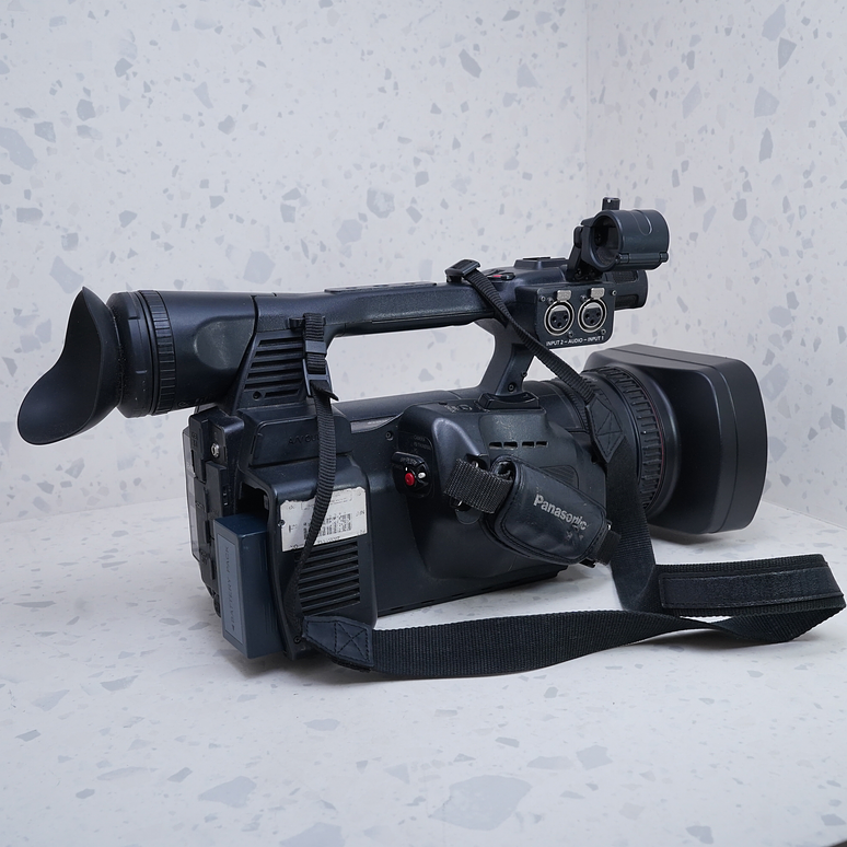 Videocámara portátil Panasonic AG-HPX250 P2 HD - USADO 3