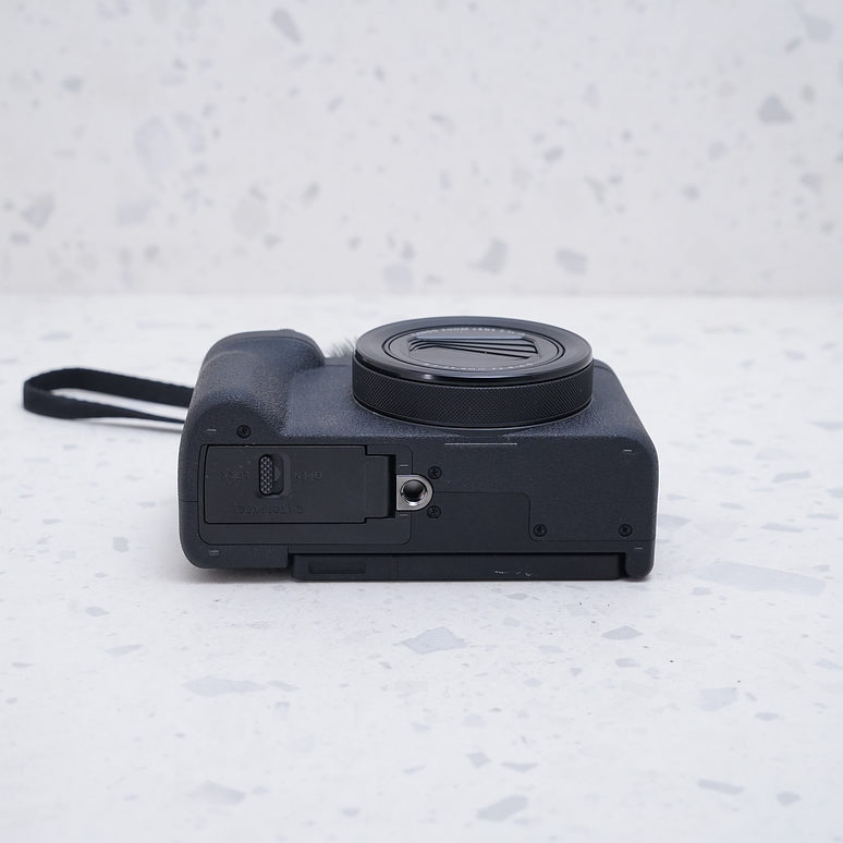 Canon PowerShot V1 - USADO 5