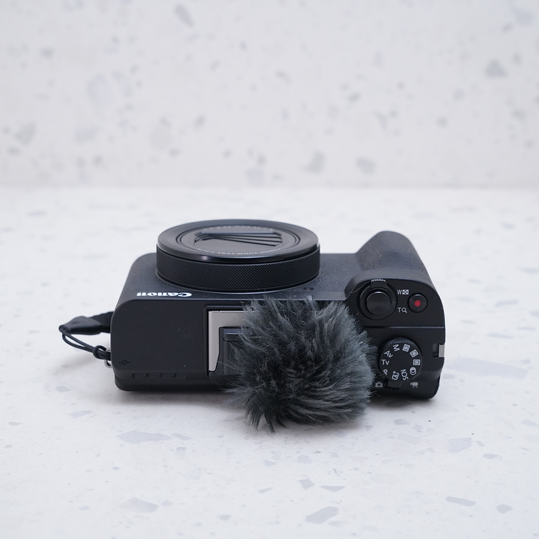 Canon PowerShot V1 - USADO 6