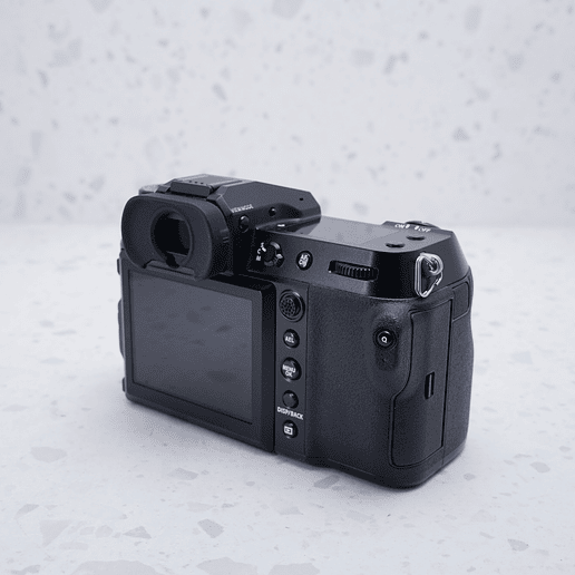 FUJIFILM GFX 100S - USADO 2