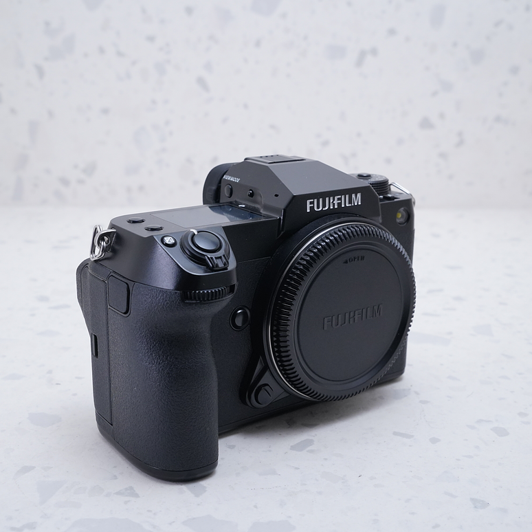 FUJIFILM GFX 100S - USADO 4