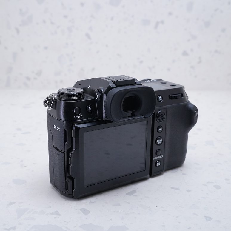 FUJIFILM GFX 100S - USADO 5