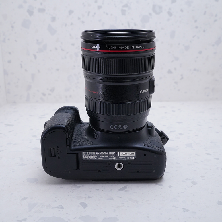 Canon EOS 6D Mark II DSLR Camera with 24-105mm f/4L - USADO 6