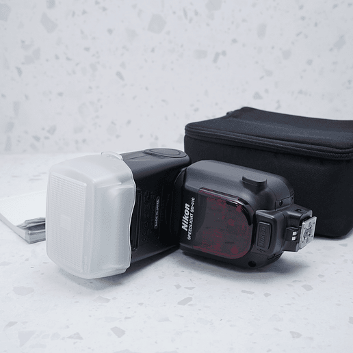 Nikon SB-910 Speedlight - USADO 2