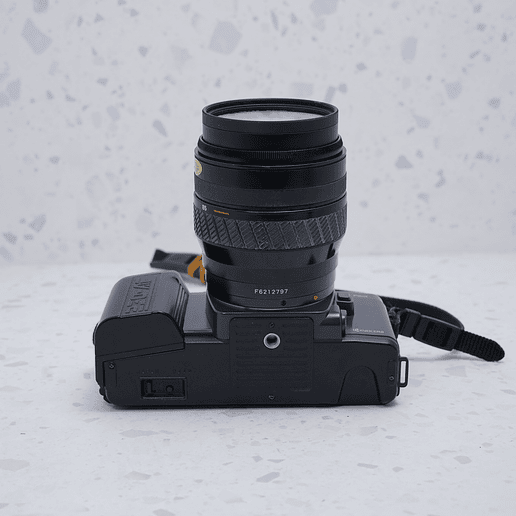 Yashica 230-AF + Lente 28-35mm - USADO 6