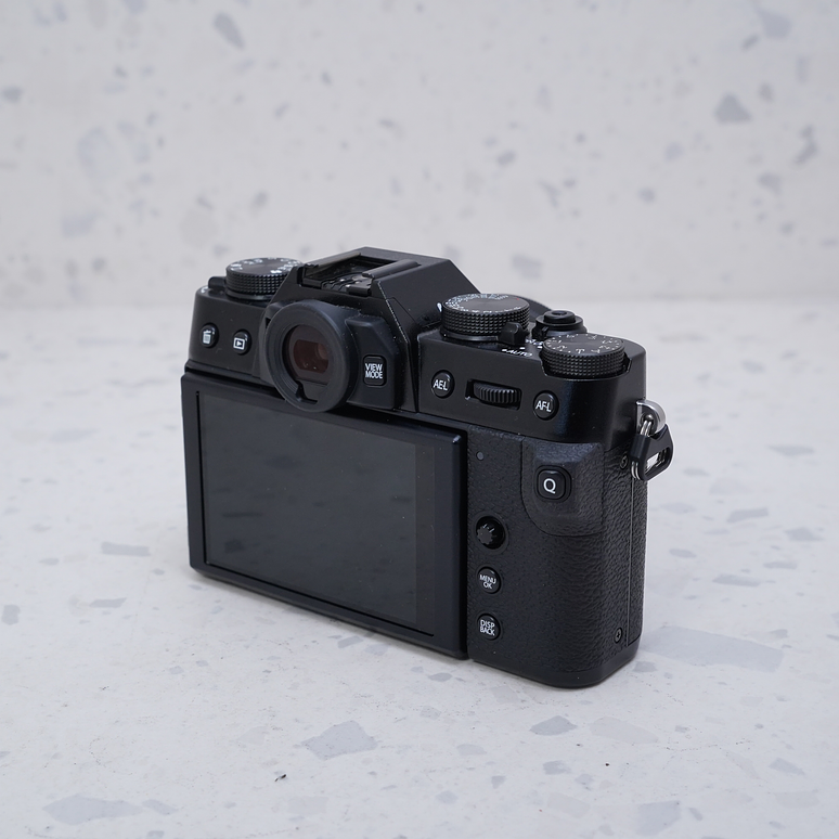 FUJIFILM X-T30 + 15-45mm - USADO 6