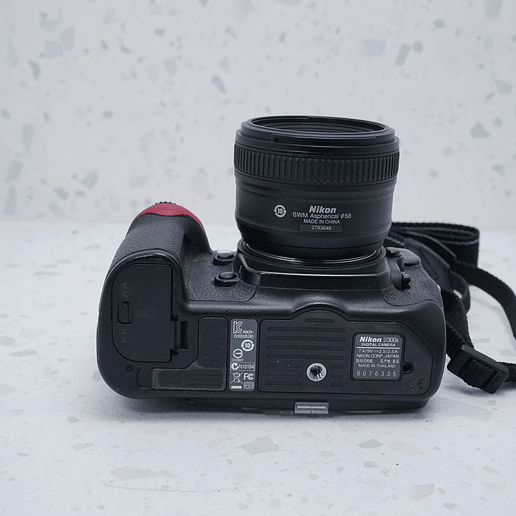 Nikon D300S + 50mm - USADO 2