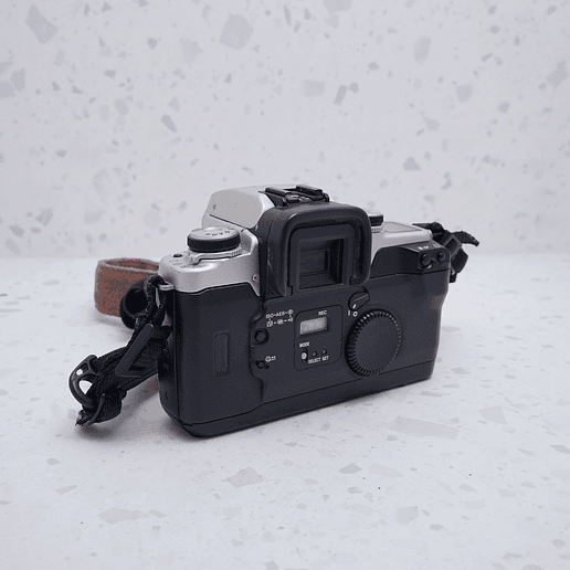 Canon EOS ELAN II e (Body) - USADO 4