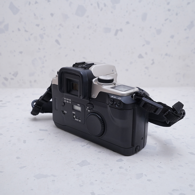 Canon EOS ELAN II e (Body) - USADO 5