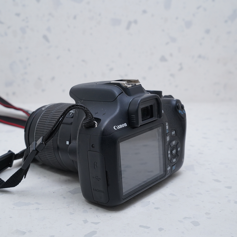 Kit Canon Rebel T5 con lentes de 18-55mm y 75-300mm - USADO 4