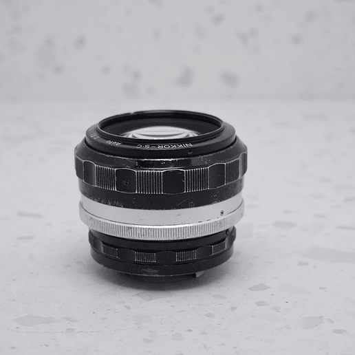 Nikon Nikkor 55mm f/1.2 (No-AI, Enfoque Manual) 2