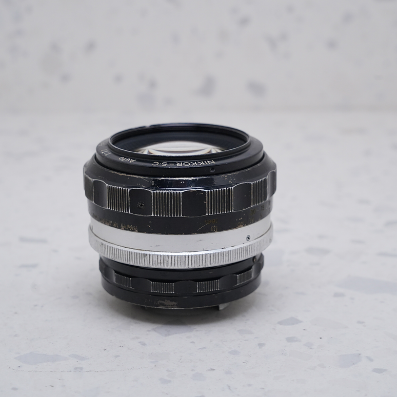 Nikon Nikkor 55mm f/1.2 (No-AI, Enfoque Manual) 2