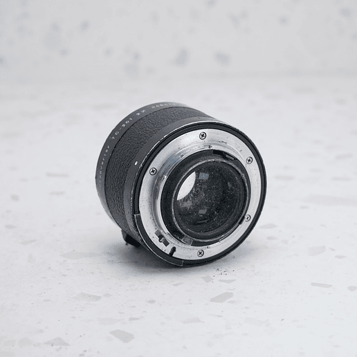 Nikon TC-201 2x Teleconvertidor de enfoque manual - USADO 2