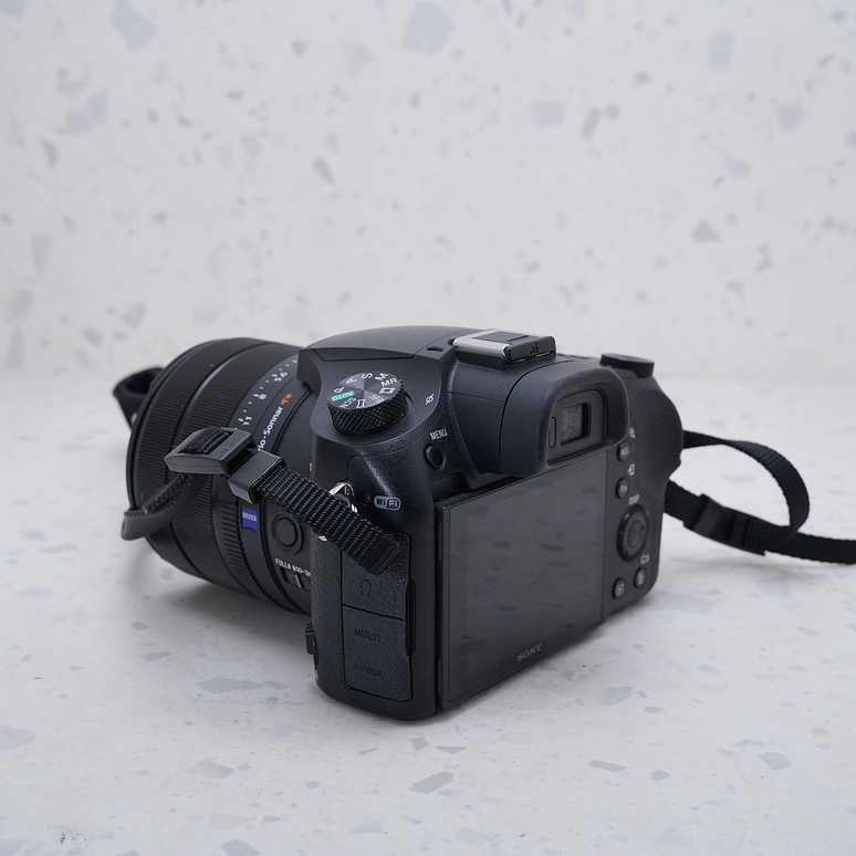 Sony RX10 IV - USADO 4