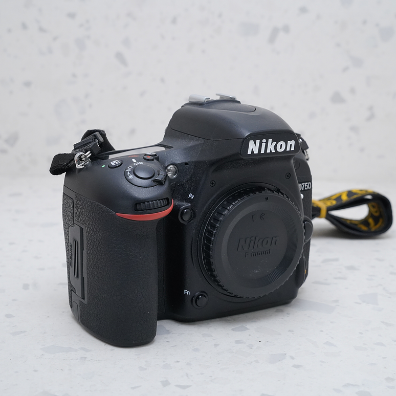 Nikon D750 (Body) - USADO 5