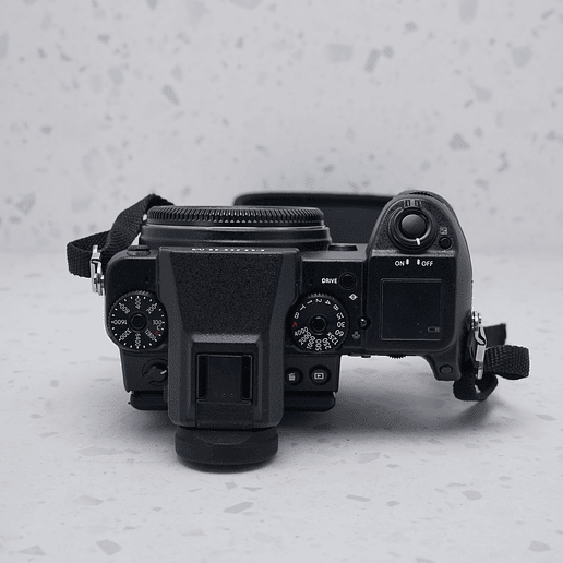 FUJIFILM GFX 50S (BODY) - USADO 7