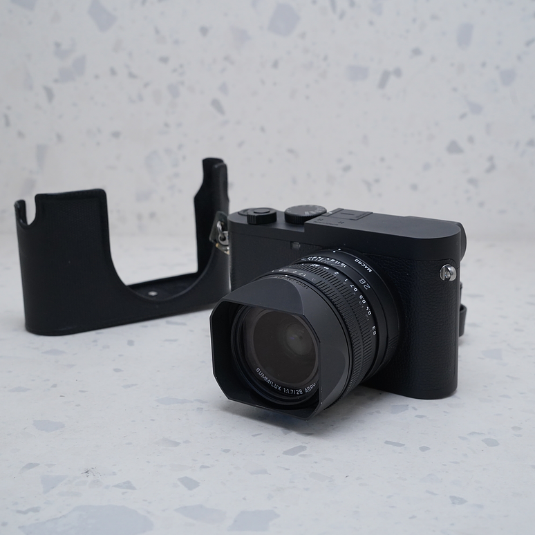 Leica Q2 Monochrome - USADO 3