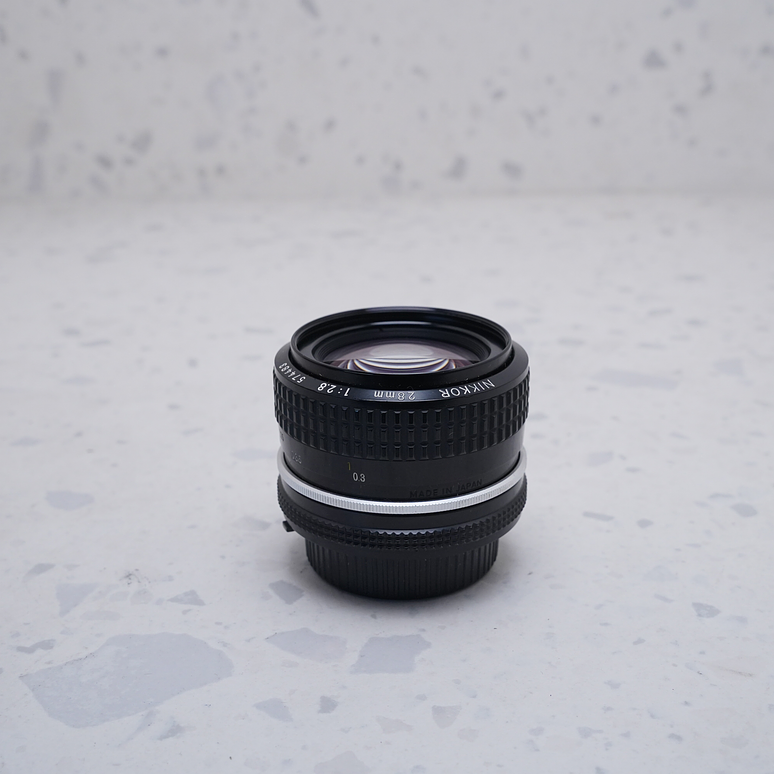 Nikon AI-S NIKKOR 28mm f/2.8 - USADO 3