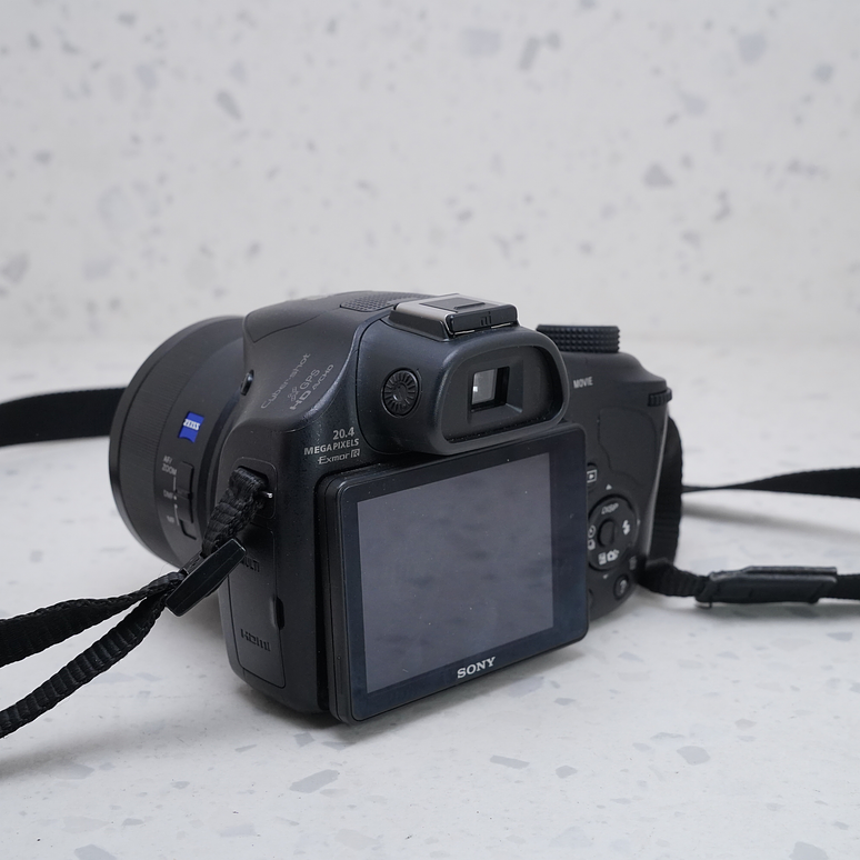 Sony Cyber-shot DSC-HX400V - USADO 4