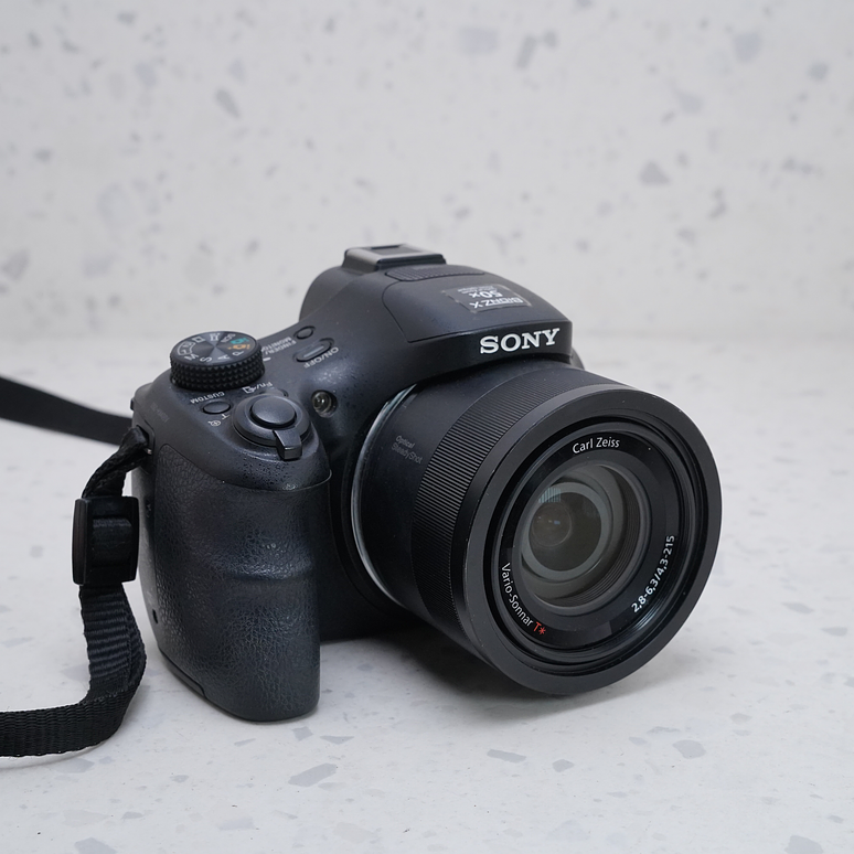 Sony Cyber-shot DSC-HX400V - USADO 5