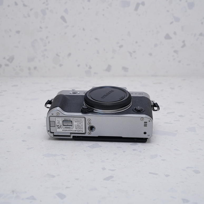 FUJIFILM X-T30 II (Body) - USADO 8