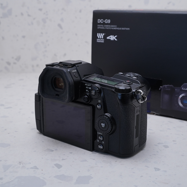 Panasonic Lumix G9 - USADO 5