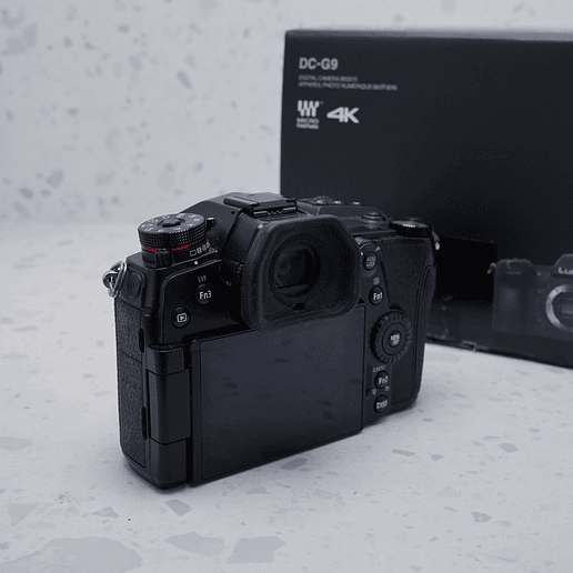 Panasonic Lumix G9 - USADO 6