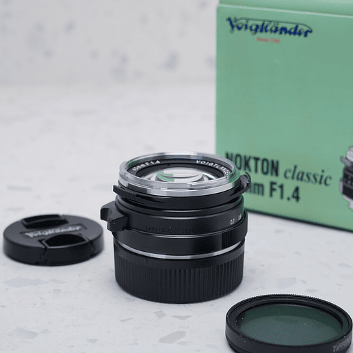 Voigtlander Nokton Classic 40mm f/1.4 MC - USADO 4