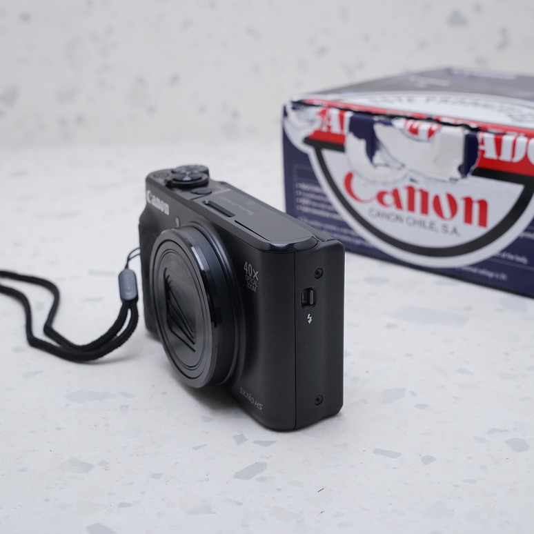 Canon PowerShot SX740 HS - USADO 6