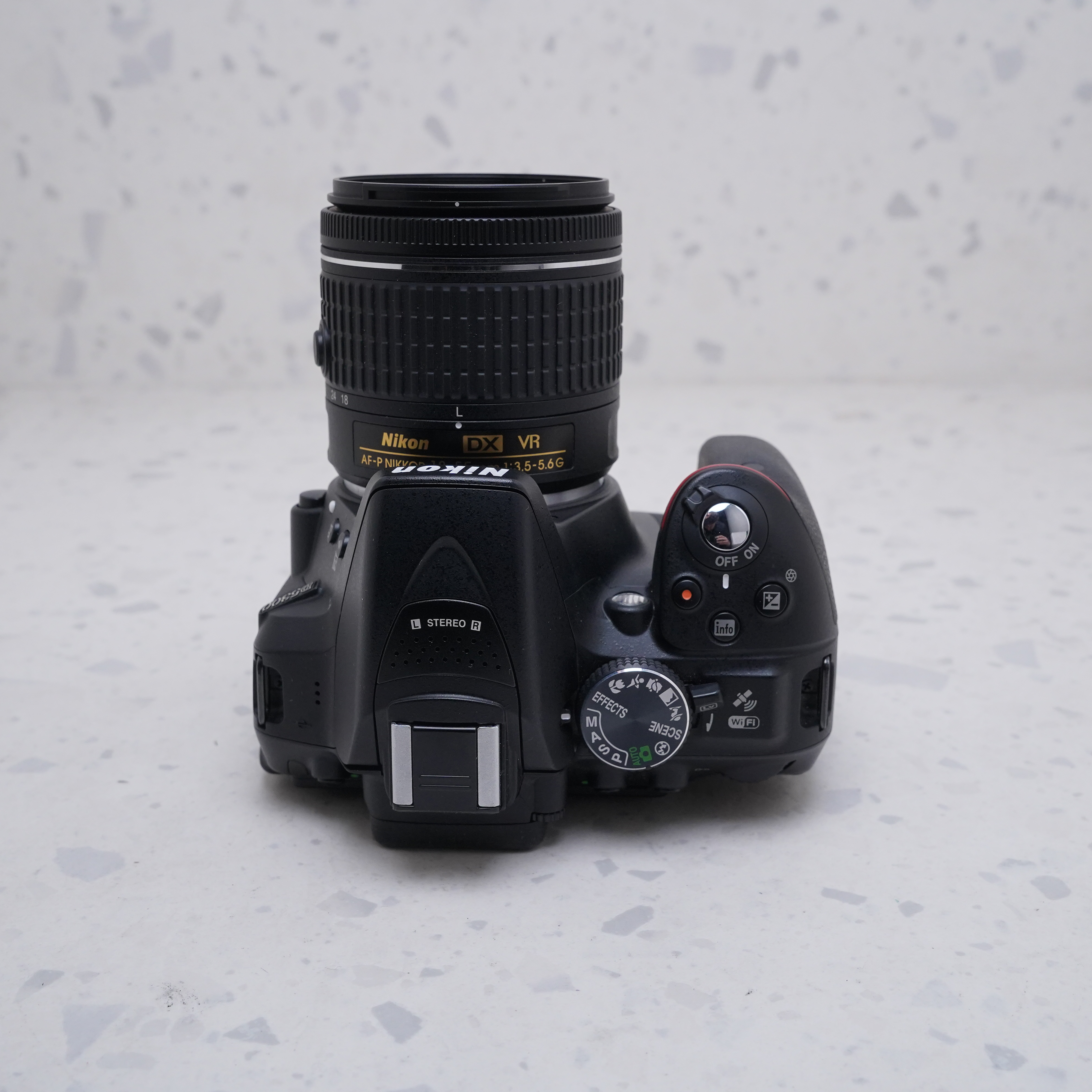 Nikon D5300 + 18-55mm - USADO