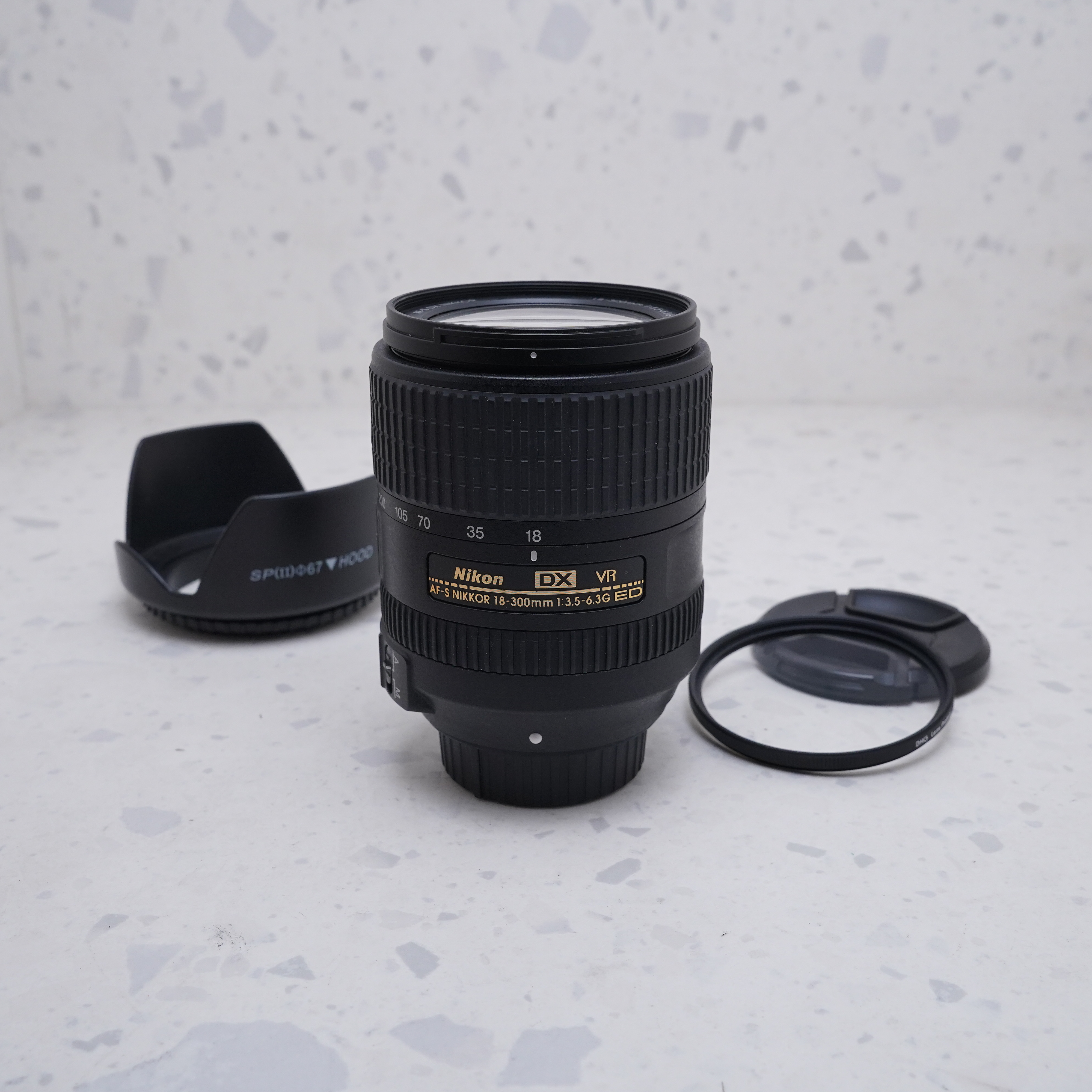 Nikon AF-S NIKKOR 18-300mmm 1:3,5-6.3G ED DX VR - USADO