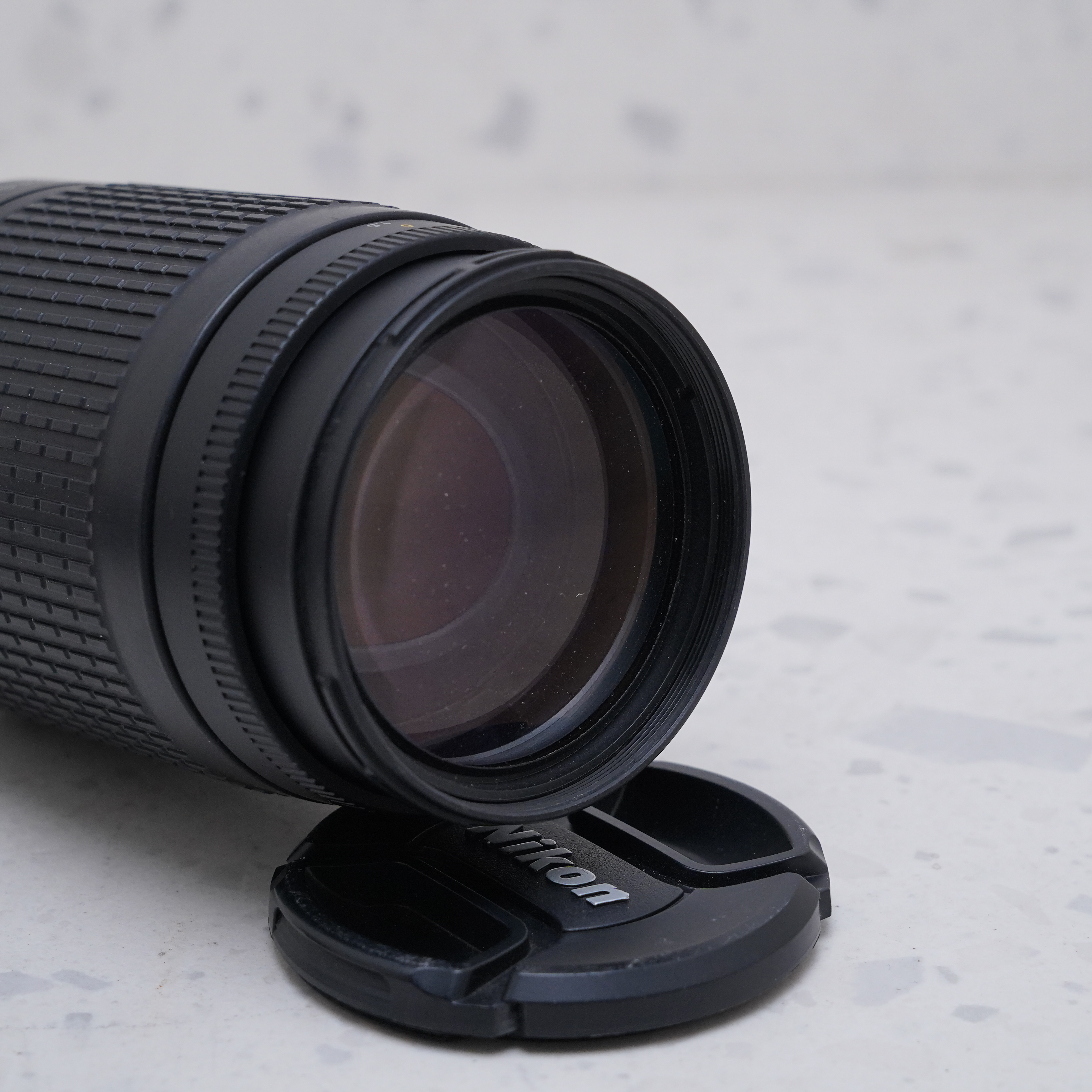 Nikon AF Zoom-NIKKOR 70-300mm f/4-5.6G - USADO