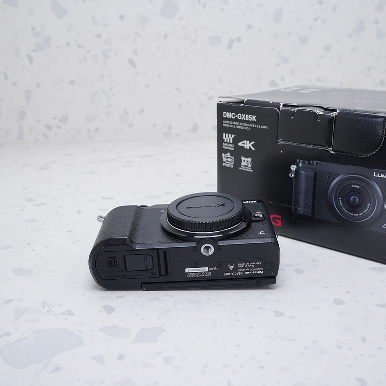 Panasonic Lumix DMC-GX85 CON FALLA (Body) - USADO 7