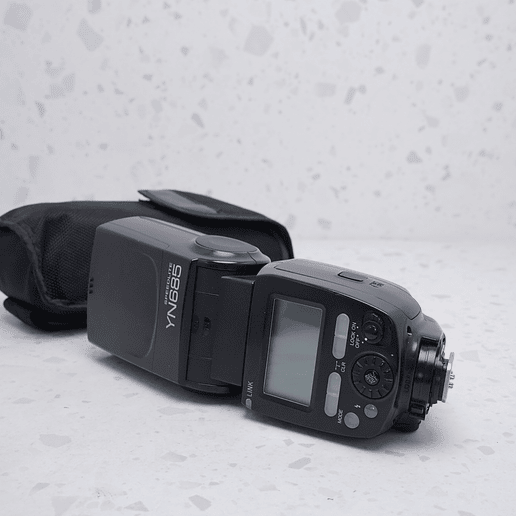 Flash Yongnuo YN685 - USADO 3