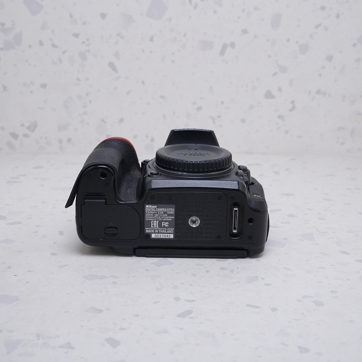 Nikon D750 (Body) - Usado