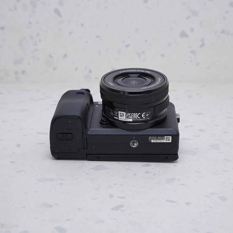 Sony A6400 Kit - USADO 7