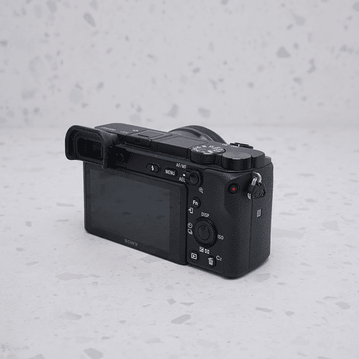 Sony A6400 Kit - USADO 5